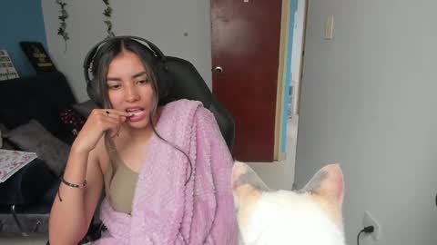 Snapshot of sabrina_chester_02 chatting on February 21, 2025, 4:26 pm Angie online show from February 21, 2025, 4:26 pm