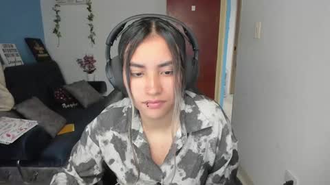 Snapshot of sabrina_chester_02 chatting on February 22, 2025, 2:19 pm Angie online show from February 22, 2025, 2:19 pm