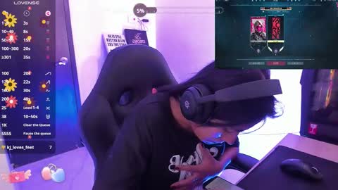 Snapshot of sabrina_chester_02 chatting on October 4, 2025, 6:06 pm Angie online show from October 4, 2025, 6:06 pm