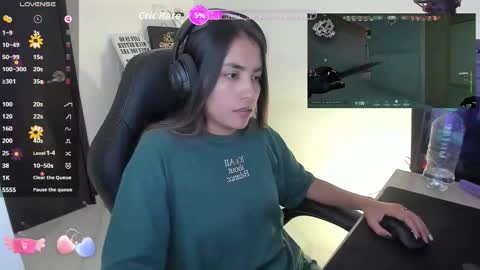 Snapshot of sabrina_chester_02 chatting on October 10, 2025, 8:41 pm Angie online show from October 10, 2025, 8:41 pm