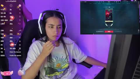 Snapshot of sabrina_chester_02 chatting on November 11, 2025, 2:22 am Angie online show from November 11, 2025, 2:22 am