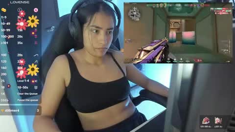 Angie  online show from April 17, 2026, 9:40 pm