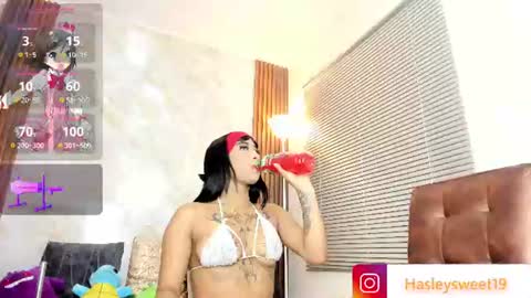 Snapshot of sabrina_keller19 chatting on August 6, 2026, 10:22 pm Hasley online show from August 6, 2026, 10:22 pm