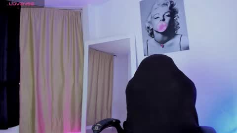 sabrina_lopez1 online show from September 28, 2025, 2:06 am