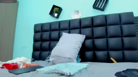 sabrina online show from March 11, 2025, 5:35 pm