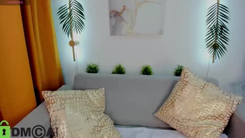 GMT7TueWedThuFriSatSun 0100am-0700am online show from October 8, 2025, 9:12 pm