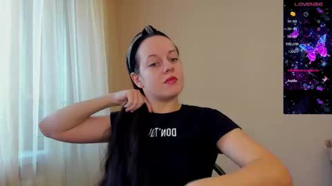 sabrina_tin online show from November 9, 2025, 9:07 am