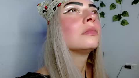 Snapshot of sabrinaexpositoxx chatting on April 6, 2026, 1:36 am SABRI online show from April 6, 2026, 1:36 am