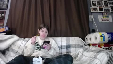 Sabrina online show from March 12, 2025, 8:31 pm