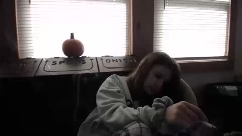 Sabrina online show from October 15, 2025, 1:55 pm