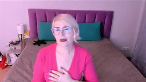 Sabrina MacMarren online show from October 29, 2025, 5:58 pm