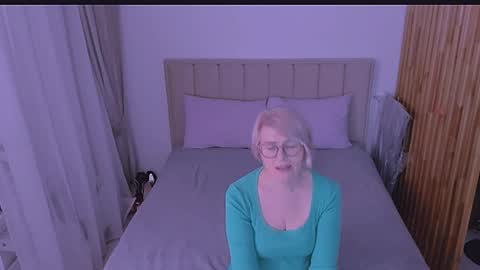 Sabrina MacMarren online show from March 31, 2026, 5:35 pm