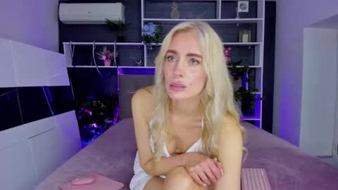 Sabrina online show from March 30, 2026, 12:17 pm