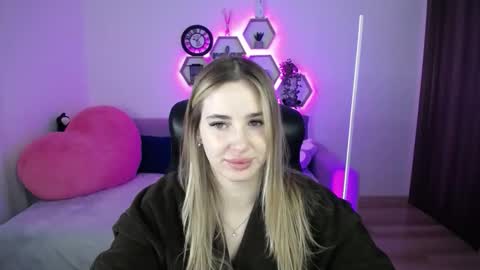 Sabrina Violet online show from February 8, 2026, 9:02 am