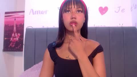 Snapshot of sachabratzx chatting on January 10, 2026, 12:51 pm Sacha online show from January 10, 2026, 12:51 pm