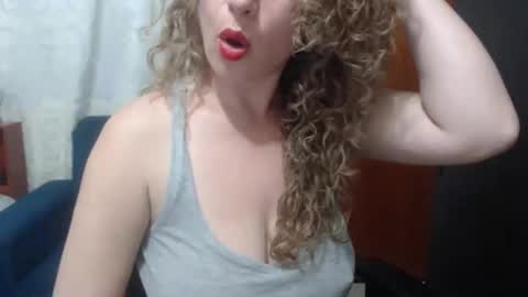 sacrletardiente online show from April 9, 2026, 2:00 pm