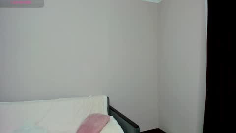 Sacura online show from October 7, 2025, 3:42 pm