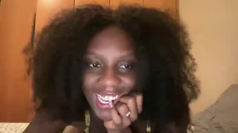 Snapshot of sade991803 chatting on May 11, 2026, 9:26 am Onika online show from May 11, 2026, 9:26 am