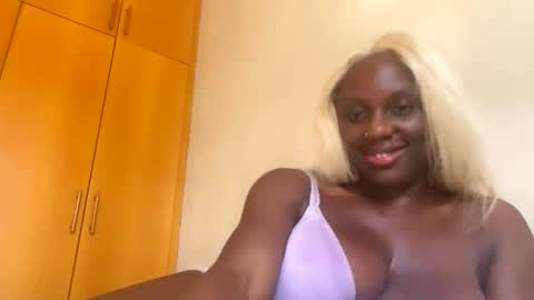 Onika online show from June 10, 2026, 2:16 pm