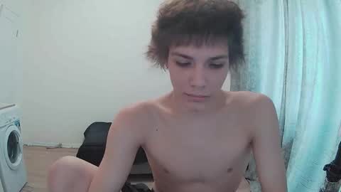 sadvetements online show from March 27, 2026, 8:26 am