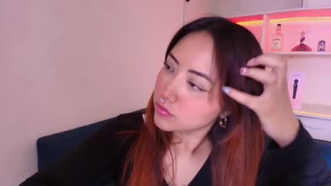 Cami online show from December 4, 2025, 7:00 pm