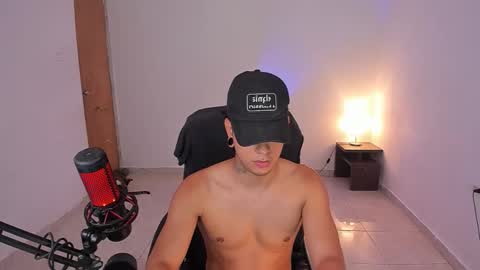 saenz_hotx online show from October 21, 2025, 11:27 pm