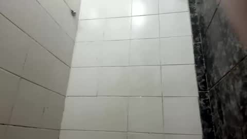 Snapshot of safadeenho0811 chatting on December 2, 2025, 10:20 am safadeenho0811 online show from December 2, 2025, 10:20 am