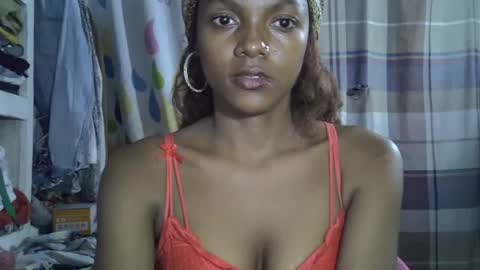 Snapshot of safira19 chatting on October 21, 2025, 7:36 pm safira19 online show from October 21, 2025, 7:36 pm