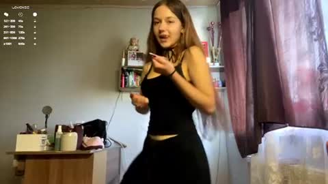 Snapshot of sagecarrico chatting on June 18, 2026, 12:31 pm Aurora online show from June 18, 2026, 12:31 pm