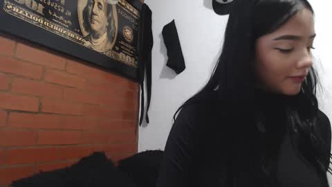 Snapshot of sahara_n_thiago chatting on December 28, 2024, 11:19 am Sahara y Thiago online show from December 28, 2024, 11:19 am