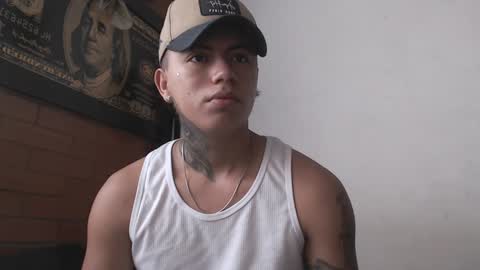 Snapshot of sahara_n_thiago chatting on January 13, 2025, 11:52 am Sahara y Thiago online show from January 13, 2025, 11:52 am