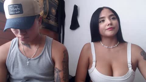 Snapshot of sahara_n_thiago chatting on January 15, 2025, 5:58 pm Sahara y Thiago online show from January 15, 2025, 5:58 pm