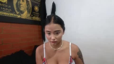 Snapshot of sahara_n_thiago chatting on January 24, 2025, 12:10 pm Sahara y Thiago online show from January 24, 2025, 12:10 pm