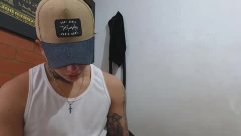 Snapshot of sahara_n_thiago chatting on February 12, 2025, 11:29 am Sahara y Thiago online show from February 12, 2025, 11:29 am