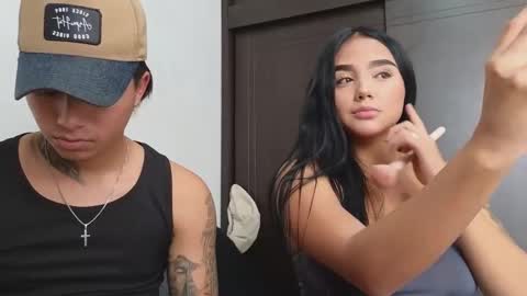 Snapshot of sahara_n_thiago chatting on March 1, 2025, 4:33 pm Sahara y Thiago online show from March 1, 2025, 4:33 pm