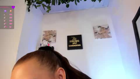 SAHARA WALKER  online show from October 4, 2025, 4:43 am