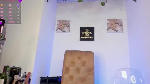 SAHARA WALKER  online show from November 6, 2025, 4:13 am