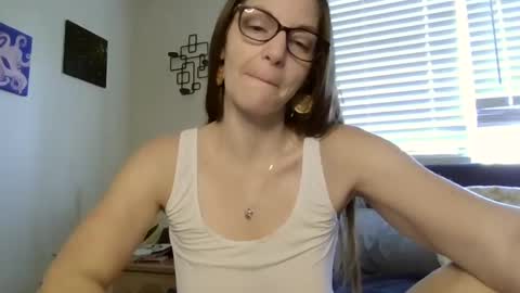 Lelo online show from January 15, 2025, 6:08 pm