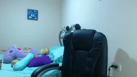 Karina online show from January 7, 2025, 11:35 pm