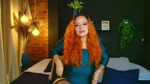 Snapshot of sahra_tayl0r_ chatting on June 4, 2026, 2:34 pm SARA online show from June 4, 2026, 2:34 pm