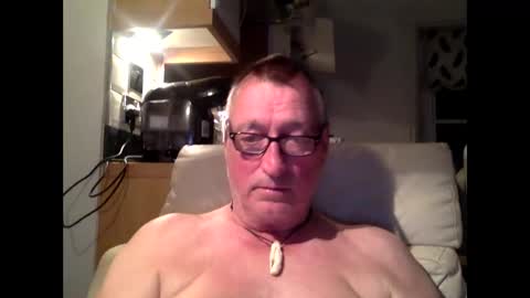 sail_naked online show from October 11, 2025, 10:41 pm