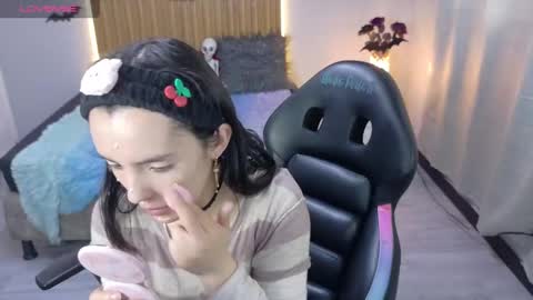 sailor online show from October 14, 2025, 12:50 pm