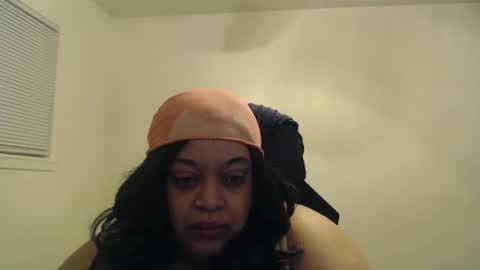 Queen Serenity online show from May 13, 2026, 2:31 am