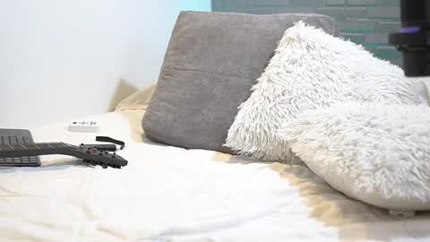 saimon  online show from February 6, 2025, 9:49 pm