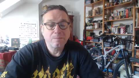 Snapshot of saint_beauvais chatting on January 7, 2025, 10:32 am saint_beauvais online show from January 7, 2025, 10:32 am
