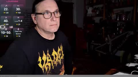 Snapshot of saint_beauvais chatting on January 24, 2025, 2:28 am saint_beauvais online show from January 24, 2025, 2:28 am