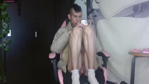 Snapshot of saint_boyy chatting on September 30, 2025, 1:38 pm saint boy online show from September 30, 2025, 1:38 pm