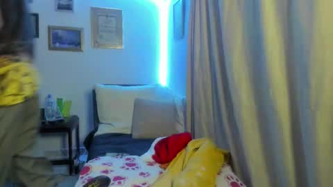 Snapshot of saint_boyy chatting on December 21, 2025, 12:40 am saint boy online show from December 21, 2025, 12:40 am