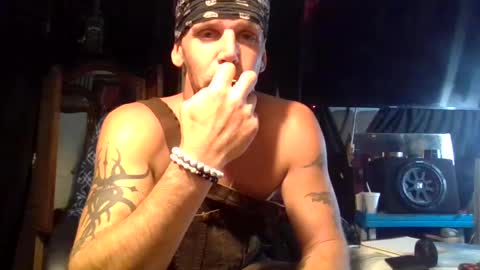 saintchriss online show from October 31, 2025, 7:20 am