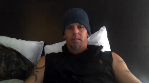 saintchriss online show from November 3, 2025, 6:47 am